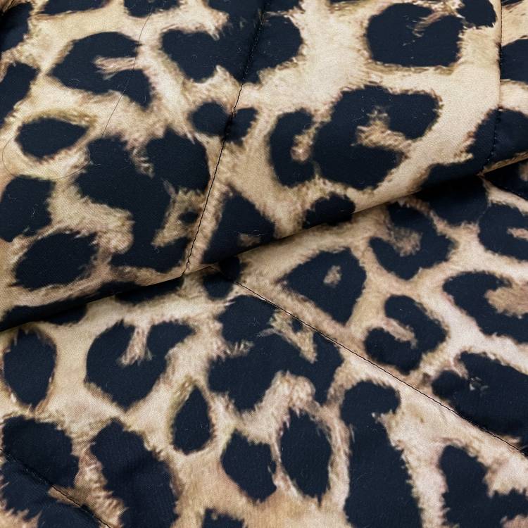 Ткань курточная стёганная арт.836395 леопард беж-чёрный