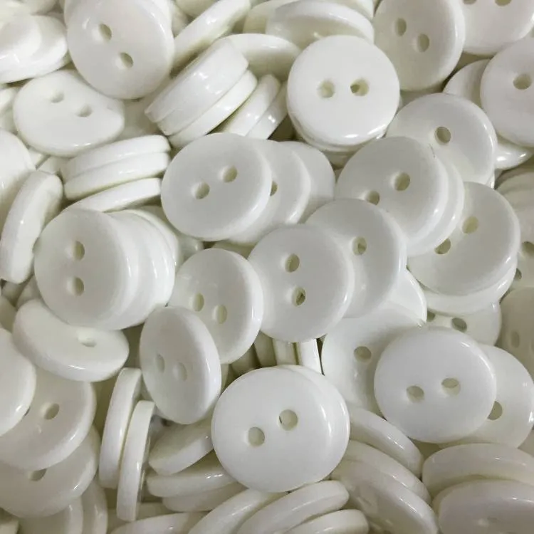 Пуговицы CB K-15 | S.White | 18L