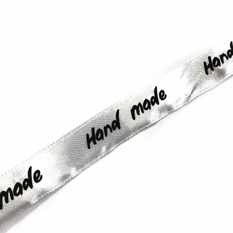 Лента атласная 15мм Hand Made белый