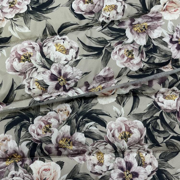 Ткань курточная стёганная арт.810948 цветы на бежевом