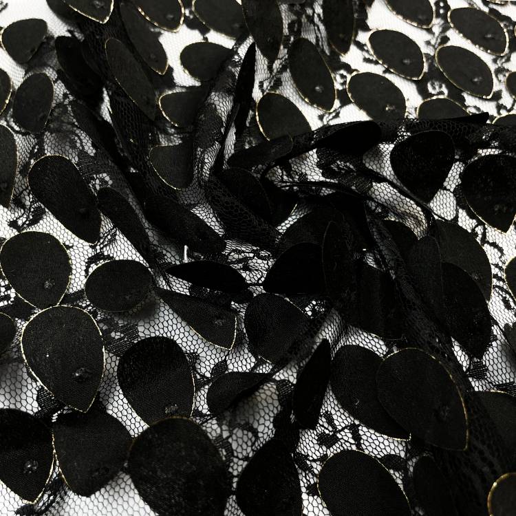 Гипюр с лепестками арт.13104 цвет чёрный (бренд Desigual)