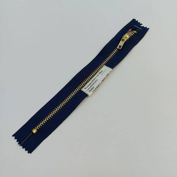 Металлическая молния. Молния интернет. Гроза. Молния металл м10. Молнии ykk.