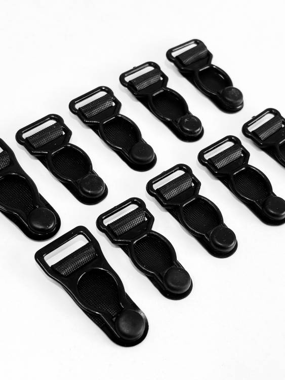 Застежка д/чулок пластм. 10мм черный