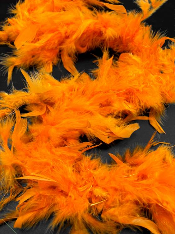 Боа 70г/1,8м цв.оранжевый 011