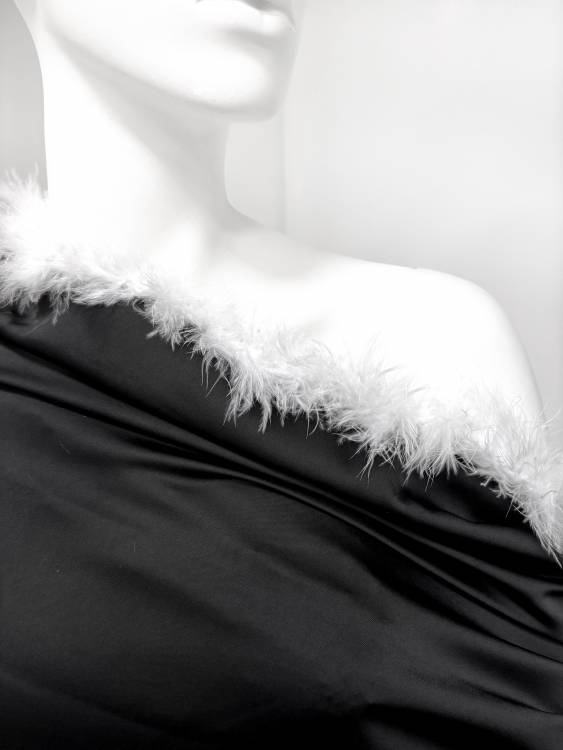 Боа 10г/2,0м цв.белый лебяжий пух