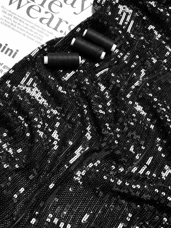 Трикотаж с пайетками "Брикс" цвет чёрный